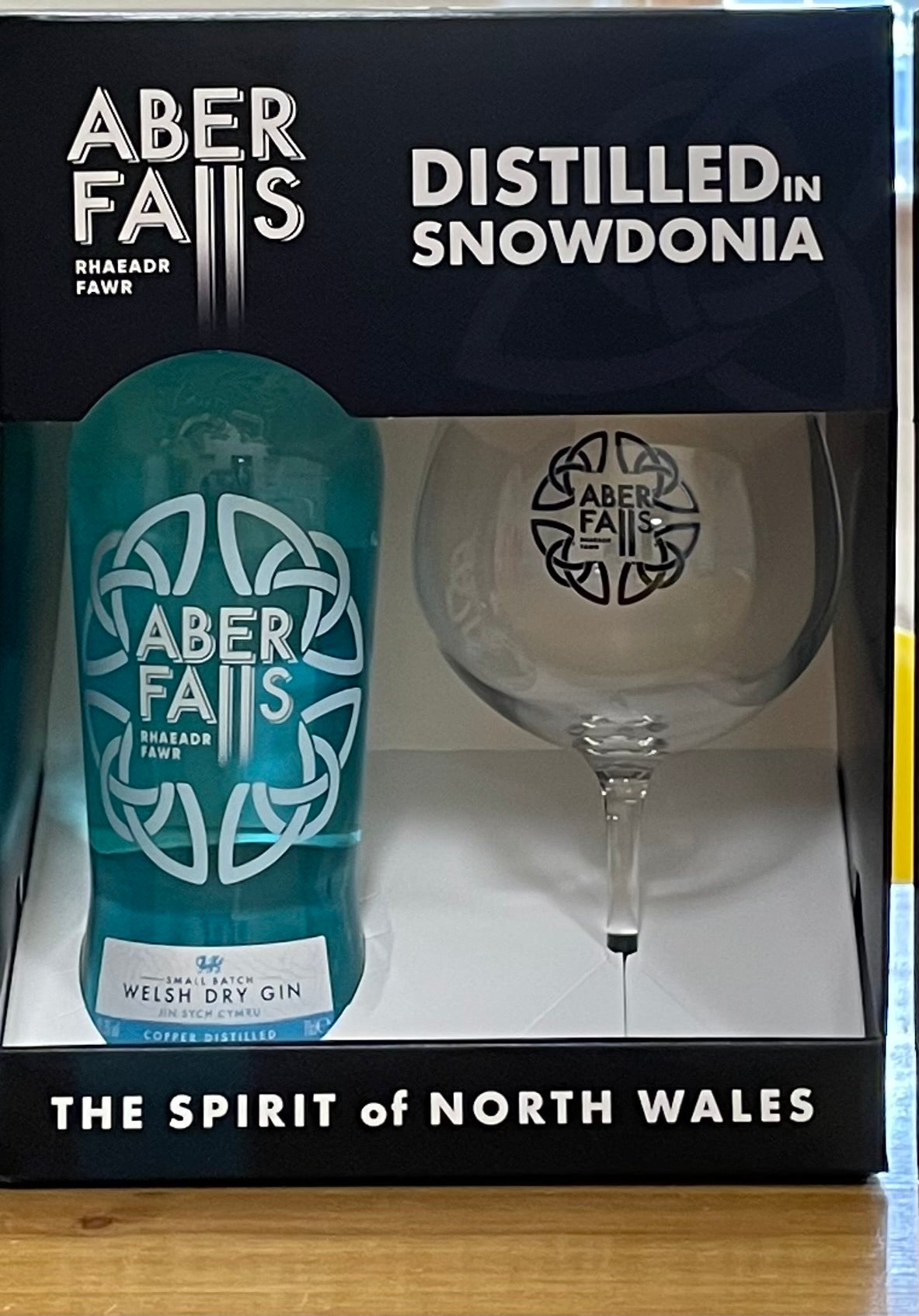 Aber Falls Welsh Dry Gin and Balloon Glass Gift Box